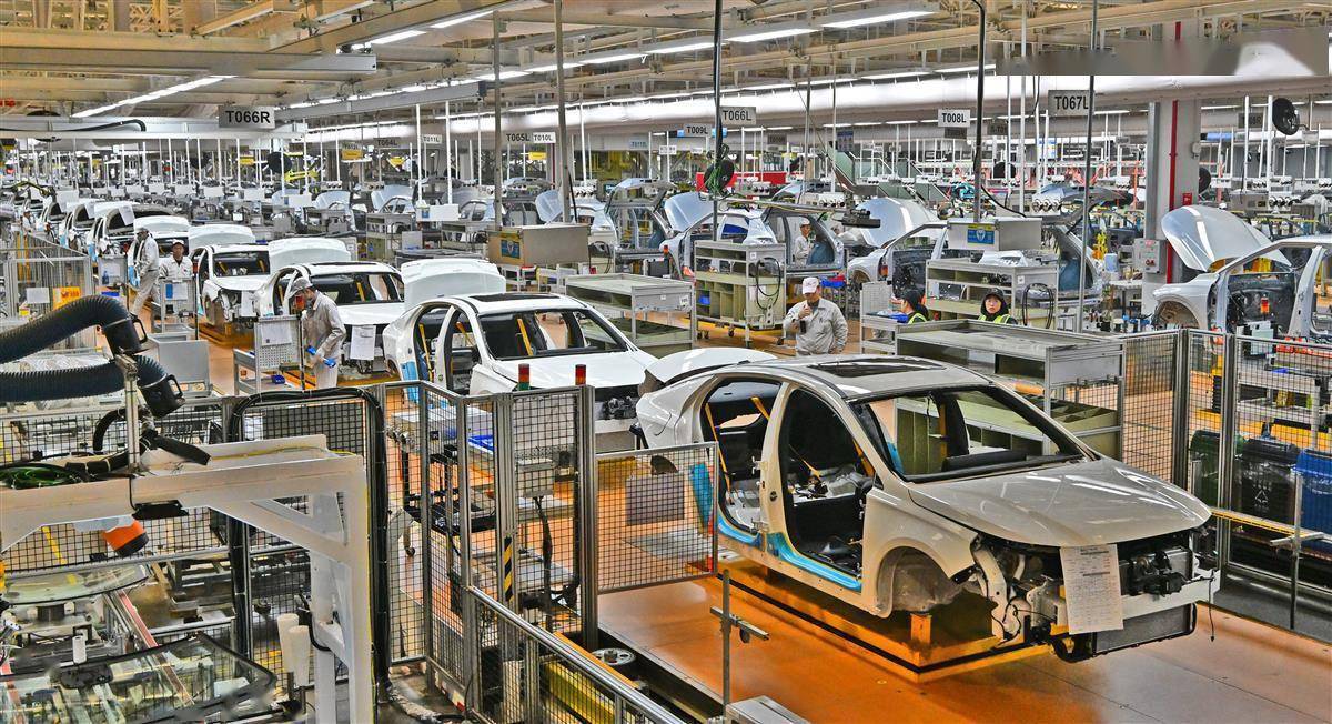 廣汽傳祺宜昌工廠日產(chǎn)汽車近400臺_汽車_網(wǎng)